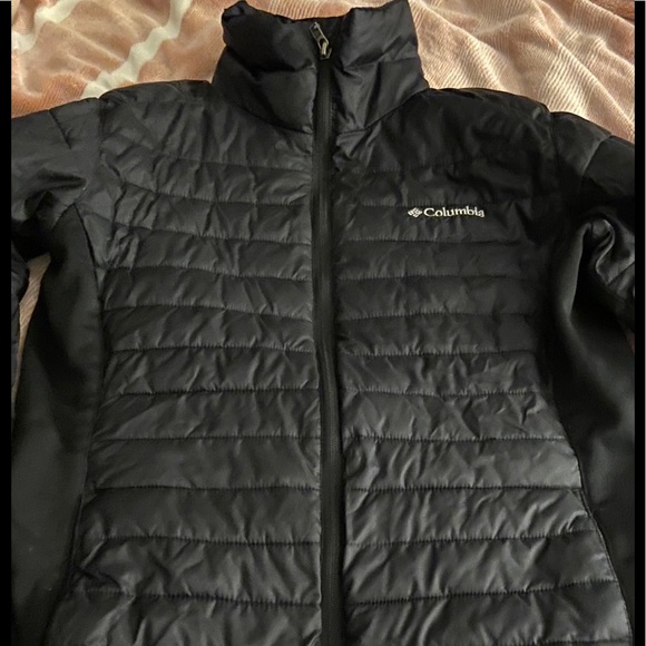 Columbia Jackets & Blazers - Columbia Sportswear jacket puffer..